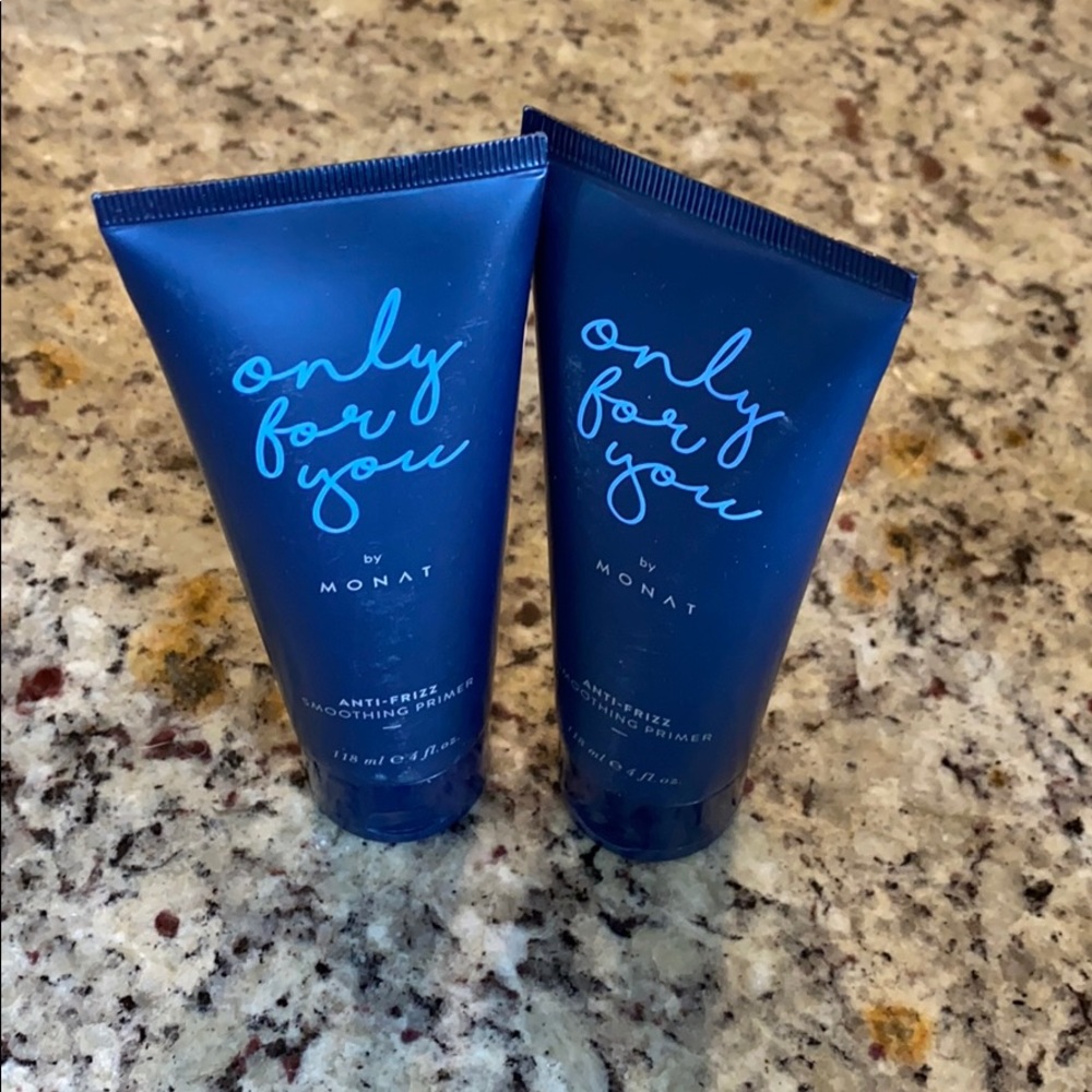 Monat Anti-Frizz Soothing Primer